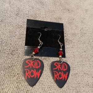 SKID ROW BAND NAME LOGO GUITAR PICK NECKLACE